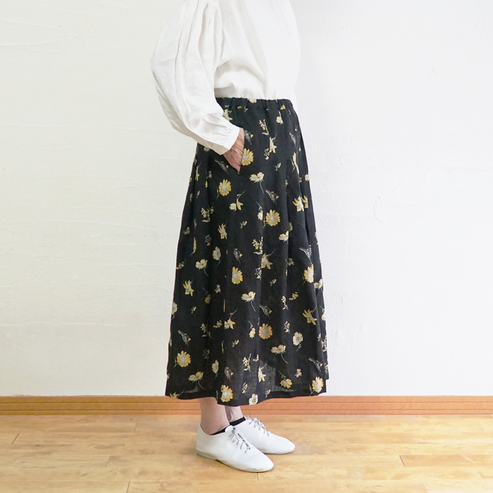 花柄スカート 