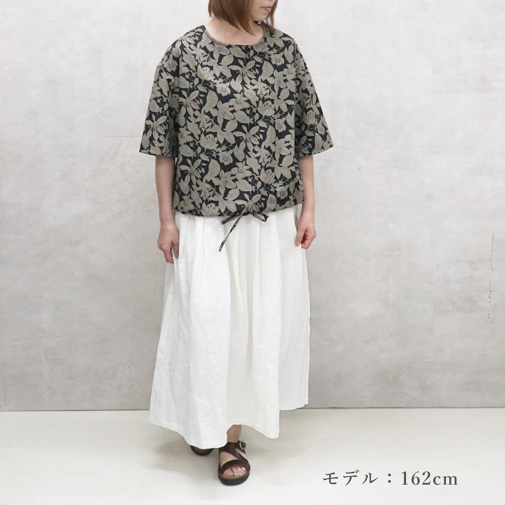 花柄ブラウス 