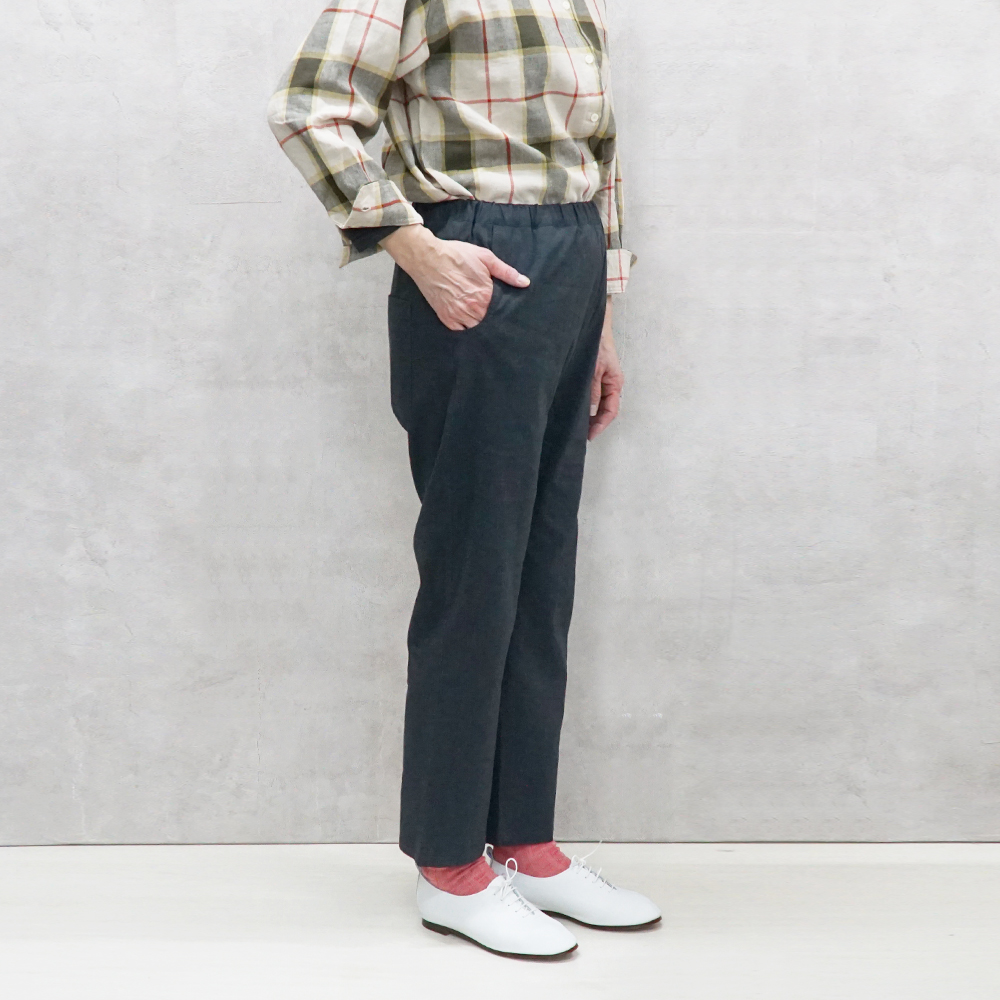 ストレッチパンツ 