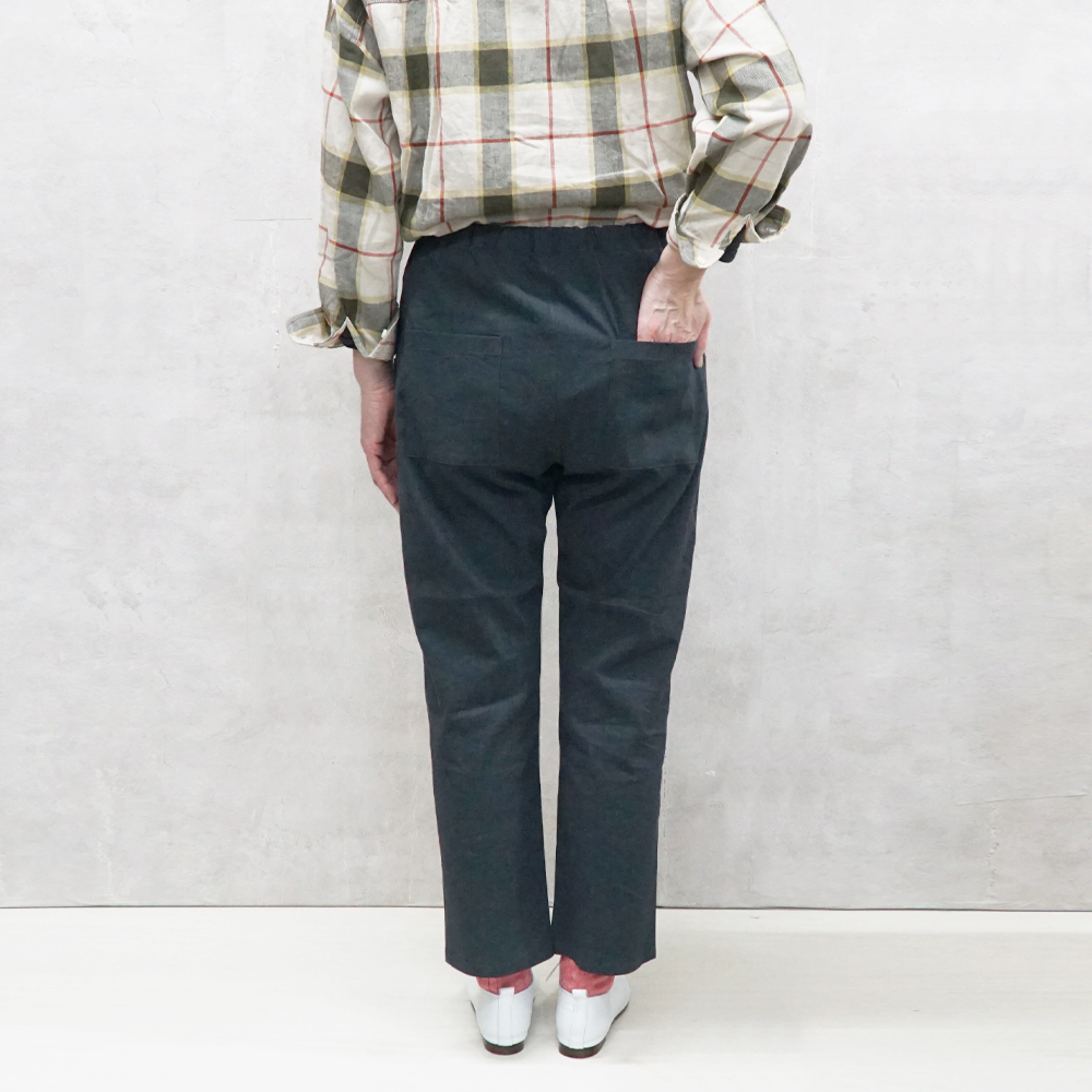 ストレッチパンツ 