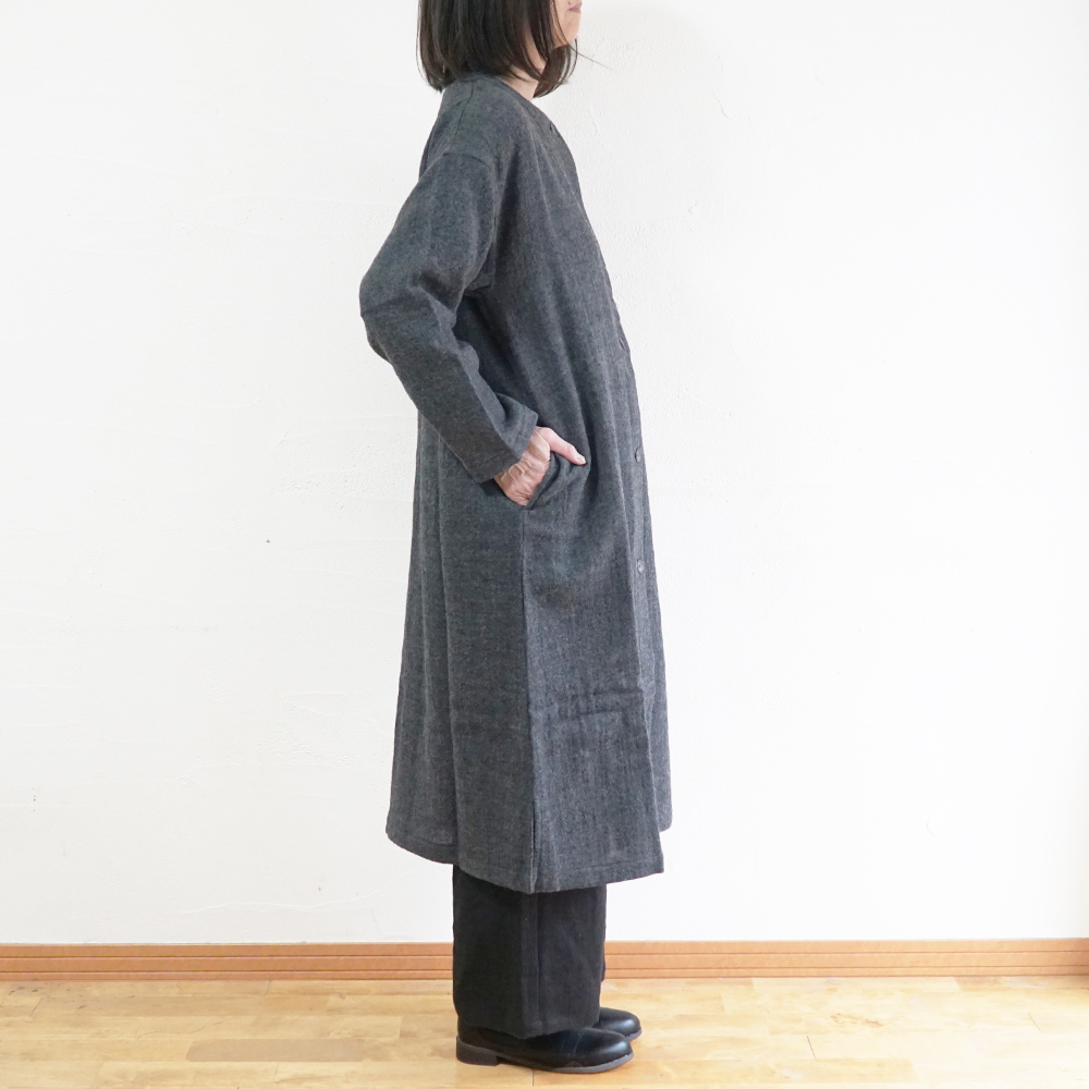ノーカラーコート 