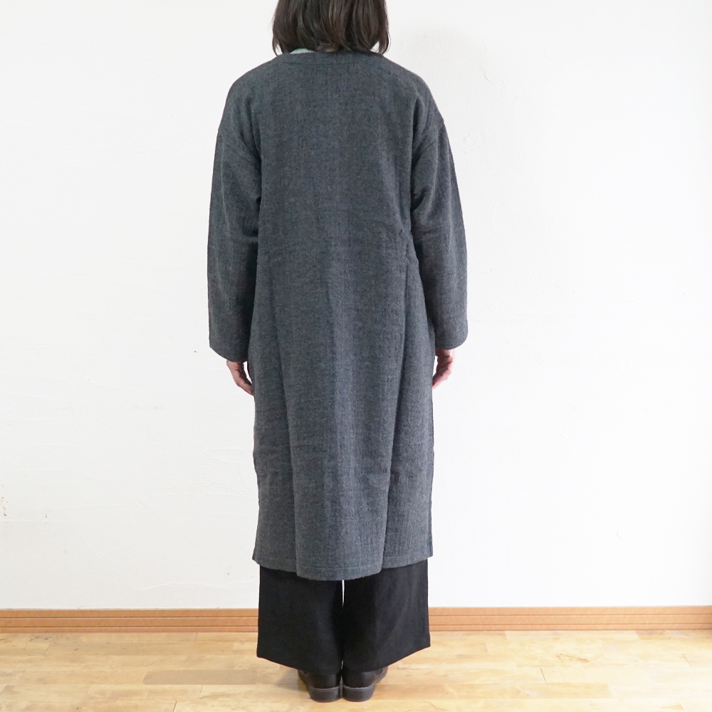 ノーカラーコート 