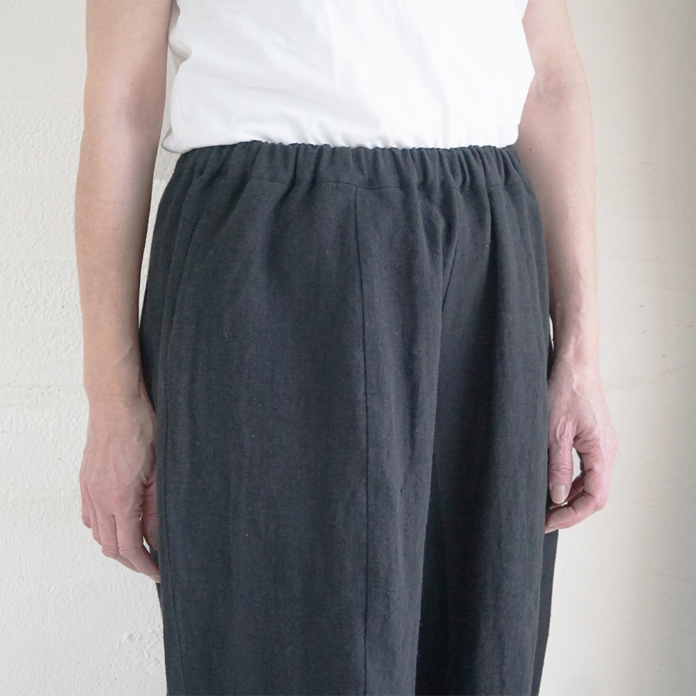 コクーンパンツ 