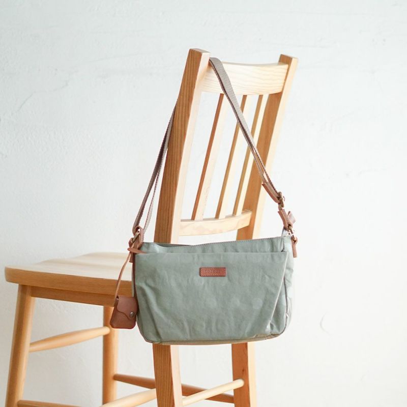 Branch m‘.,ブランチエム,ナチュラル,30代,40代,50代,60代,リネン,ゆったり,トーラ,toleur,ショルダーバッグ,ナイロンバッグ,ドット柄