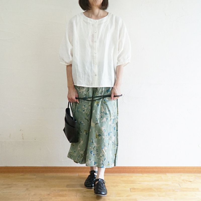 Branch m‘.,ブランチエム,ナチュラル,30代,40代,50代,60代,リネン,ゆったり,パンツ,リネンパンツ,花柄,柄パンツ