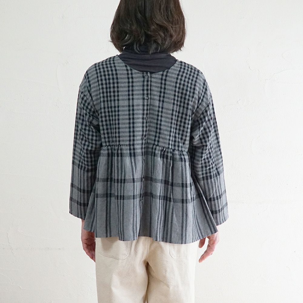 Branch m‘.,ブランチエム,ナチュラル,30代,40代,50代,60代,リネン,ゆったり,コットンリネン,起毛,ブラウス,リネンブラウス,コットンブラウス,配色,チェックブラウス,2WAYブラウス,2WAY,前後着用,ギャザーブラウス