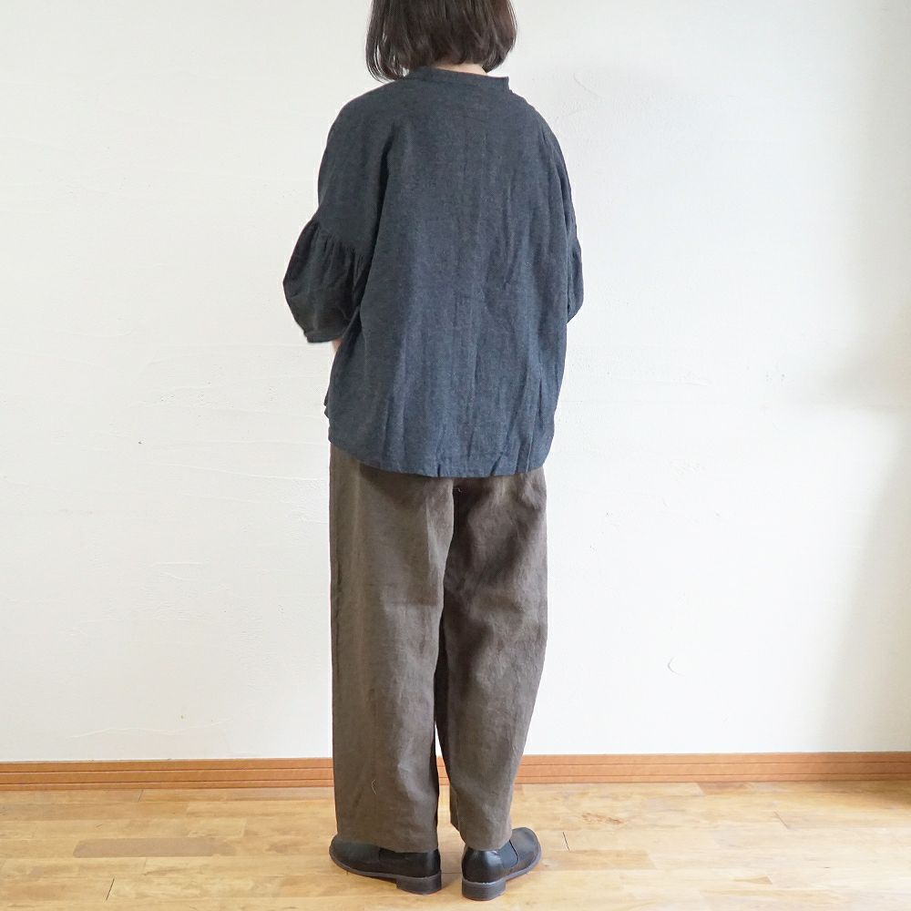 Branch m‘.,ブランチエム,ナチュラル,30代,40代,50代,60代,コットン,ゆったり,綿,ブラウス,スタンドカラーブラウス,スタンドカラー,バンドカラー,バンドカラ―ブラウス,綿ブラウス,ギャザーブラウス