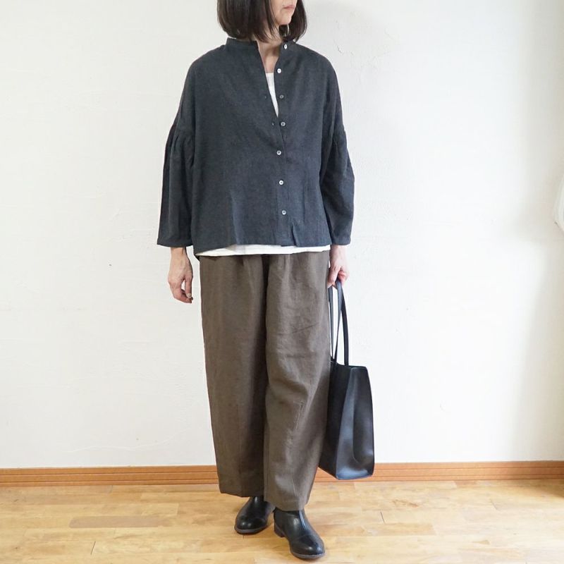 Branch m‘.,ブランチエム,ナチュラル,30代,40代,50代,60代,コットン,ゆったり,綿,ブラウス,スタンドカラーブラウス,スタンドカラー,バンドカラー,バンドカラ―ブラウス,綿ブラウス,ギャザーブラウス