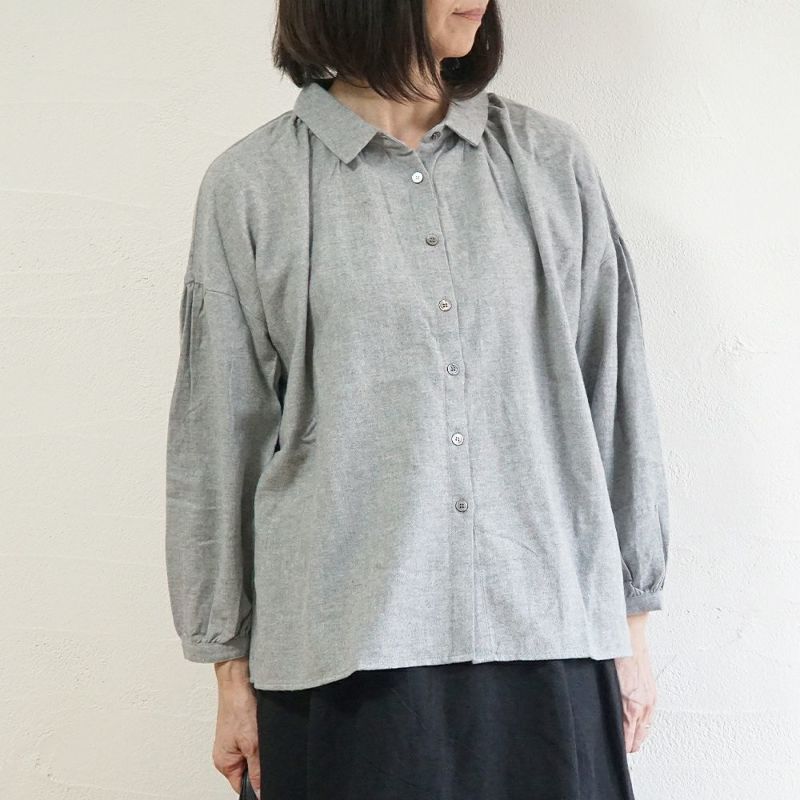 Branch m‘.,ブランチエム,ナチュラル,30代,40代,50代,60代,コットン,ゆったり,綿,ブラウス,綿ブラウス,ギャザーブラウス,衿,襟