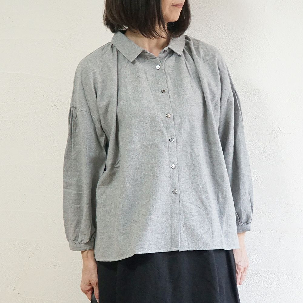 Branch m‘.,ブランチエム,ナチュラル,30代,40代,50代,60代,コットン,ゆったり,綿,ブラウス,綿ブラウス,ギャザーブラウス,衿,襟