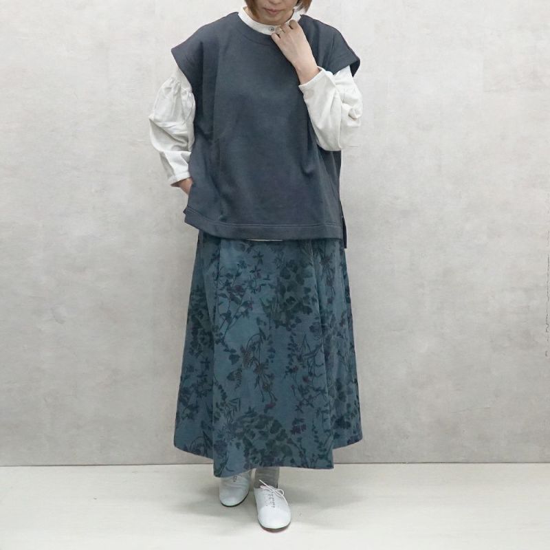 Branch m‘.,ブランチエム,ナチュラル,30代,40代,50代,60代,コットン,ゆったり,綿,コーデュロイ,細コール,花柄,花柄スカート,スカート,コーデュロイスカート,低身長,小柄