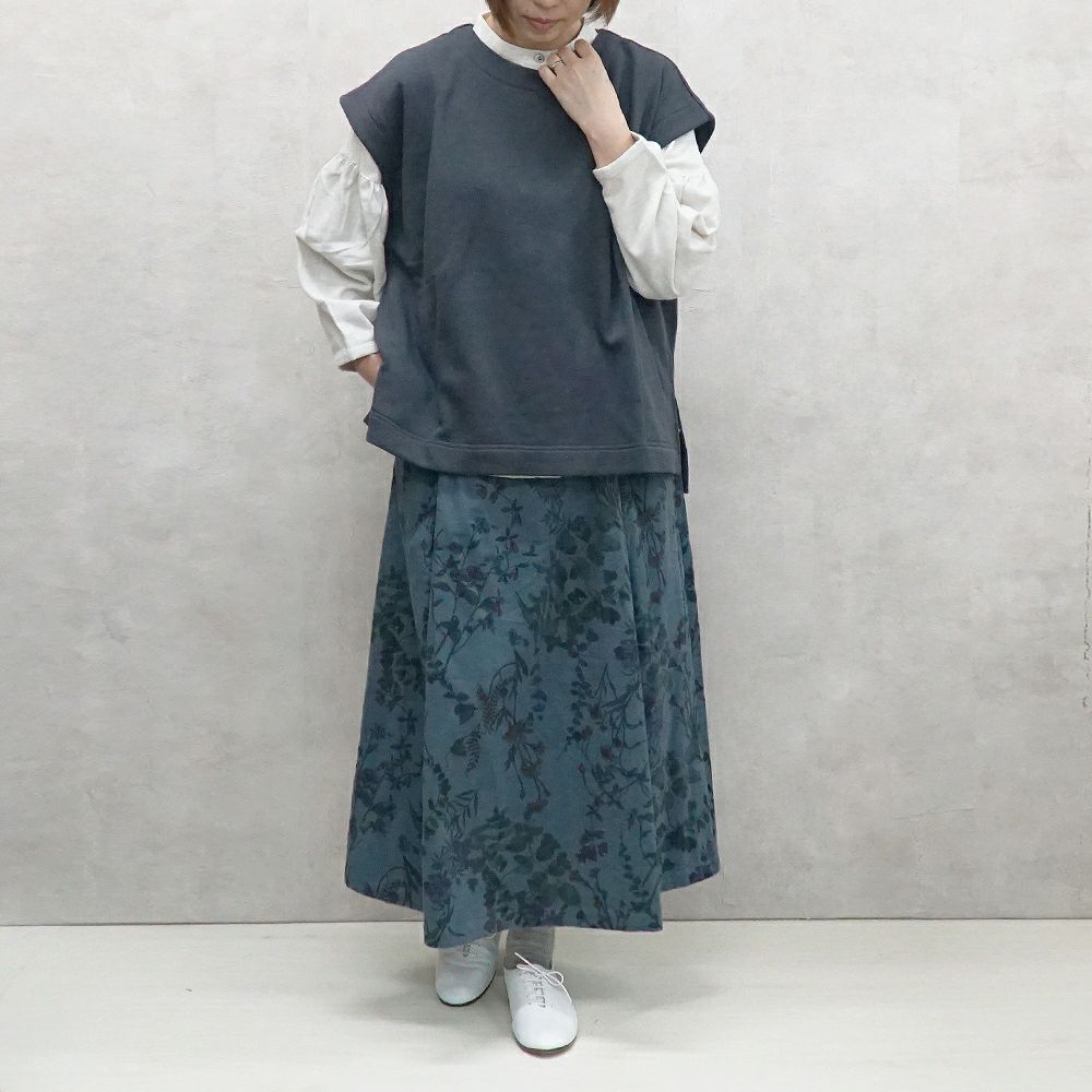 Branch m‘.,ブランチエム,ナチュラル,30代,40代,50代,60代,コットン,ゆったり,綿,コーデュロイ,細コール,花柄,花柄スカート,スカート,コーデュロイスカート,低身長,小柄