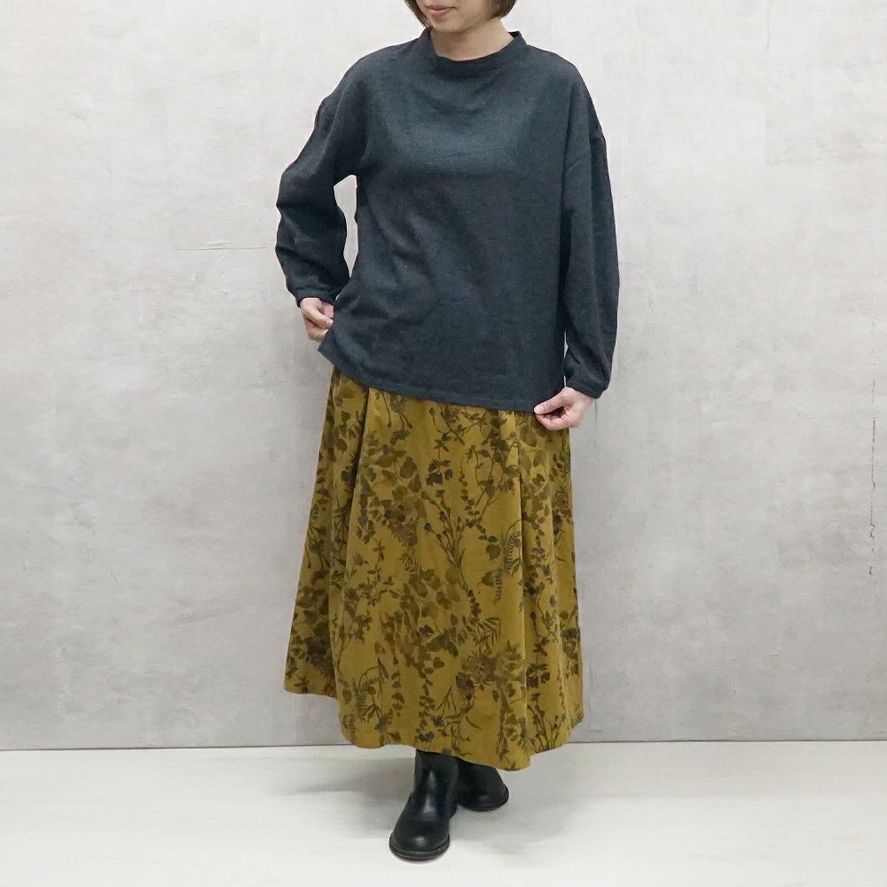 Branch m‘.,ブランチエム,ナチュラル,30代,40代,50代,60代,コットン,ゆったり,綿,コーデュロイ,細コール,花柄,花柄スカート,スカート,コーデュロイスカート,低身長,小柄
