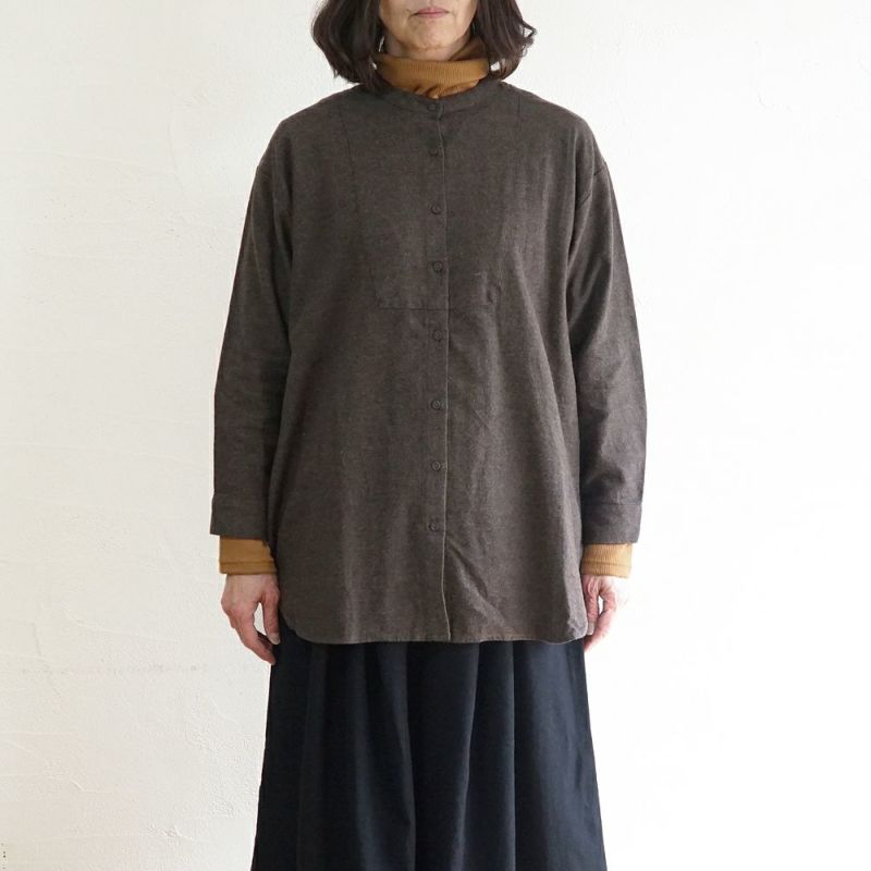 Branch m‘.,ブランチエム,ナチュラル,30代,40代,50代,60代,リネン,ゆったり,ブラウス,コットンリネンブラウス,スタンドカラーブラウス,バンドカラーブラウス,バンドカラー,チュニック,チュニックシャツ,シャツチュニック,シャツ,