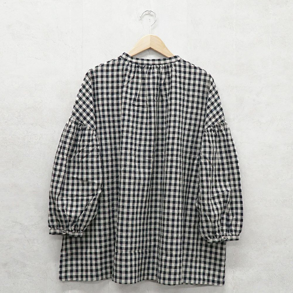 Branch m‘.,ブランチエム,ナチュラル,30代,40代,50代,60代,リネン,ゆったり,コットンリネン,コットン,綿麻,ブラウス,チュニック,チュニックブラウス,ギャザーブラウス,ギャザーチュニック,ギンガムチェック,スタンドカラー,スタンドカラーブラウス,バンドカラー,バンドカラーブラウス