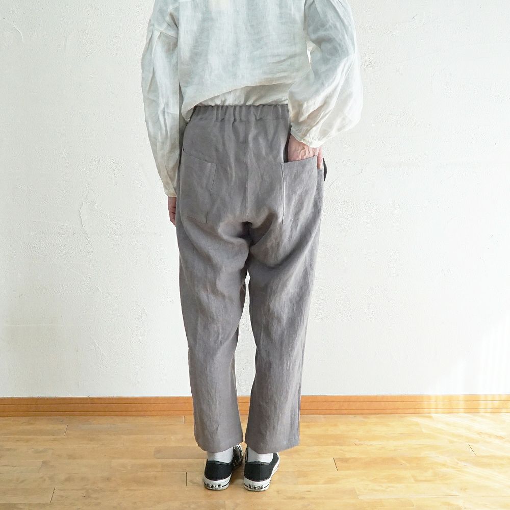 Branch m‘.,ブランチエム,ナチュラル,30代,40代,50代,60代,リネン,ゆったり,フォーマル,オケージョン,セットアップ,パンツ,リネンパンツ,テーパードパンツ,テーパード,テーパードシルエット
