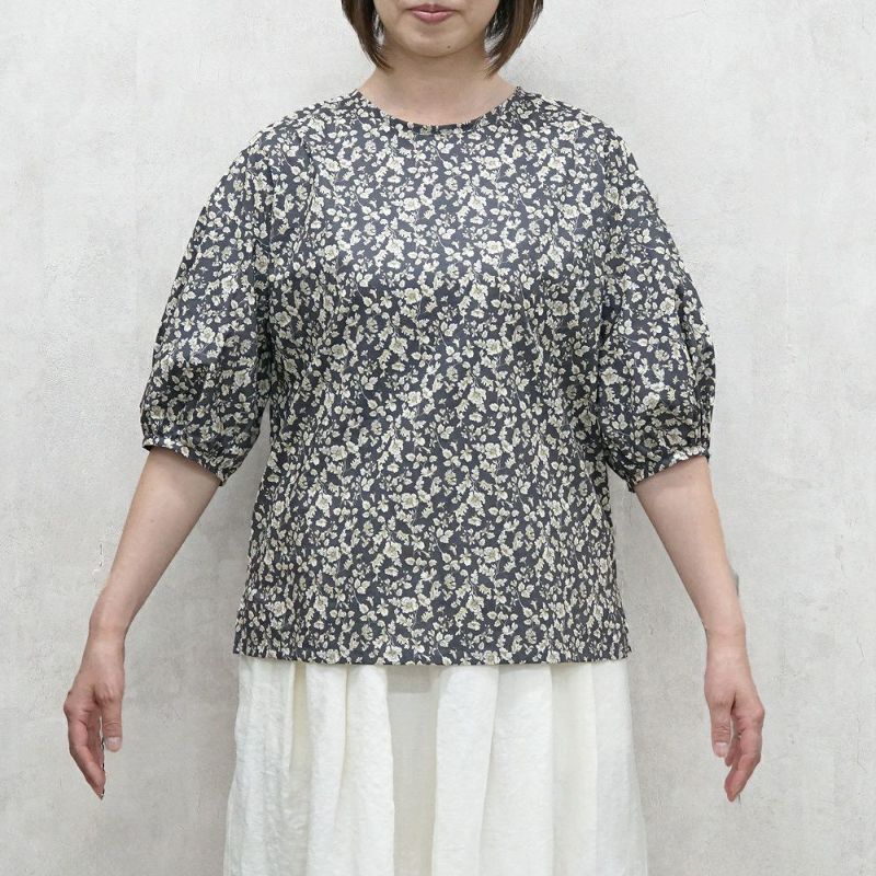 Branch m‘.,ブランチエム,ナチュラル,30代,40代,50代,60代,コットン,ゆったり,綿,blouse,ブラウス,綿ブラウス,コットンブラウス,綿ローン,花柄,花柄ブラウス