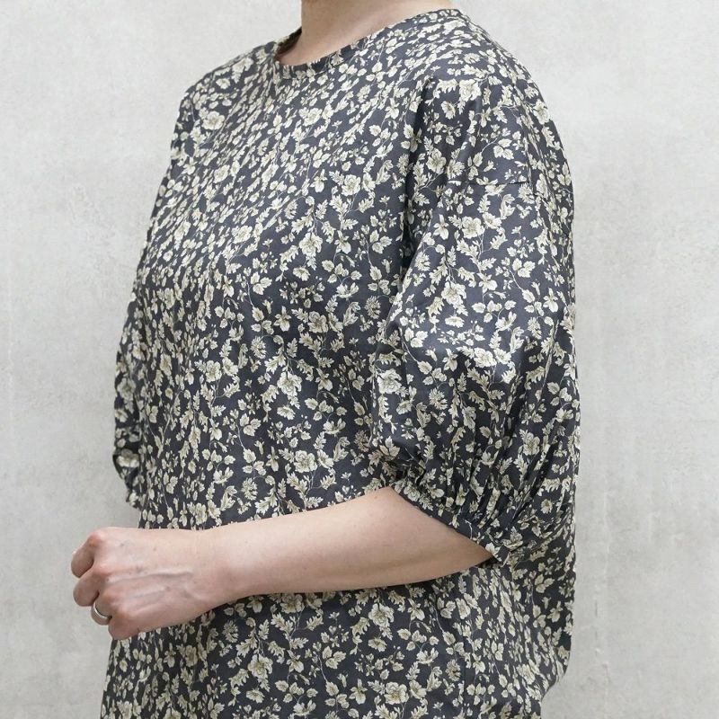 Branch m‘.,ブランチエム,ナチュラル,30代,40代,50代,60代,コットン,ゆったり,綿,blouse,ブラウス,綿ブラウス,コットンブラウス,綿ローン,花柄,花柄ブラウス