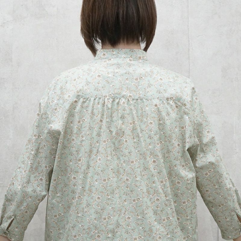 Branch m‘.,ブランチエム,ナチュラル,30代,40代,50代,60代,コットン,ゆったり,綿,blouse,ブラウス,綿ブラウス,コットンブラウス,綿ローン,花柄,花柄ブラウス,バンドカラーブラウス,バンドカラー,スタンドカラー,スタンドカラーブラウス