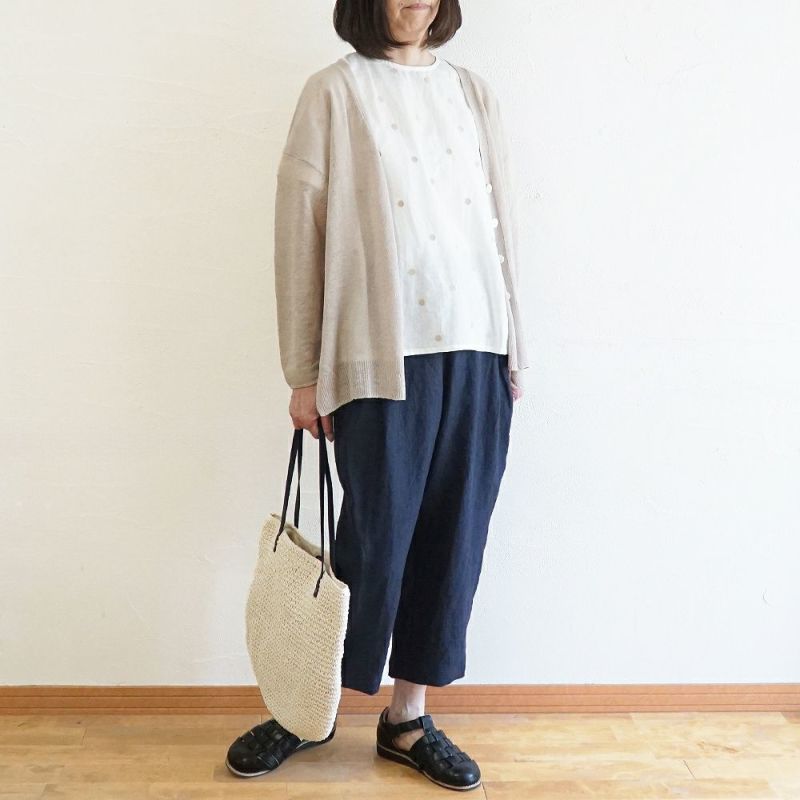 Branch m‘.,ブランチエム,ナチュラル,30代,40代,50代,60代,ゆったり,リネン,knit,ニット,リネンニット,カーディガン,ニットカーディガン,Vネック,Vネックカーディガン