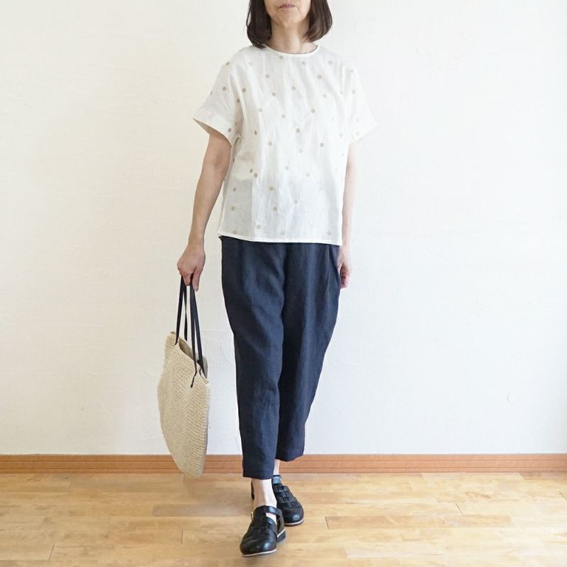 Branch m‘.,ブランチエム,ナチュラル,30代,40代,50代,60代,リネン,ゆったり,パンツ,リネンパンツ,テーパードパンツ,テーパード,タックテーパードパンツ,タックパンツ