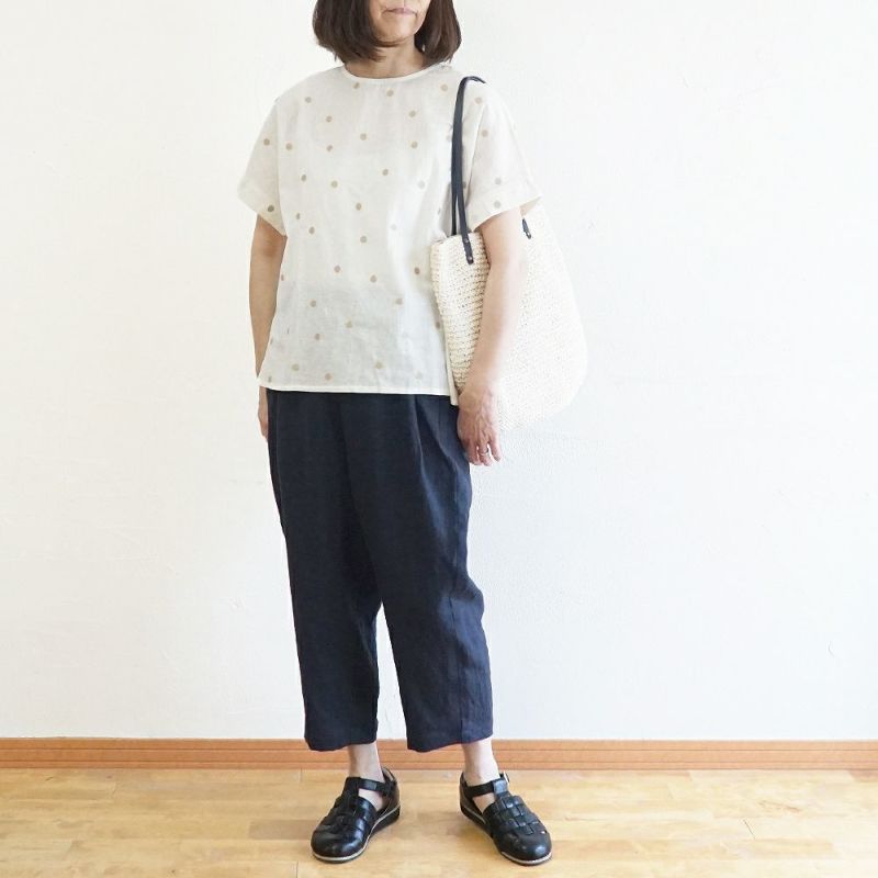 Branch m‘.,ブランチエム,ナチュラル,30代,40代,50代,60代,リネン,ゆったり,パンツ,リネンパンツ,テーパードパンツ,テーパード,タックテーパードパンツ,タックパンツ