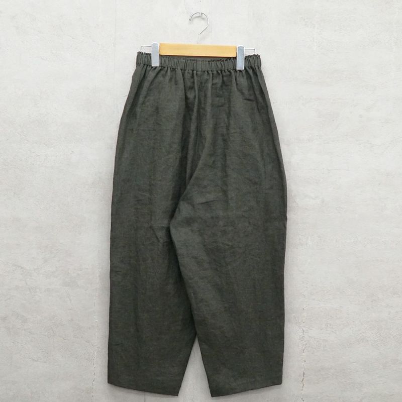 Branch m‘.,ブランチエム,ナチュラル,30代,40代,50代,60代,リネン,ゆったり,パンツ,リネンパンツ,テーパードパンツ,テーパード,タックテーパードパンツ,タックパンツ
