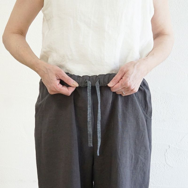 Branch m‘.,ブランチエム,ナチュラル,30代,40代,50代,60代,リネン,ゆったり,パンツ,リネンパンツ,テーパードパンツ,テーパード,タックテーパードパンツ,タックパンツ