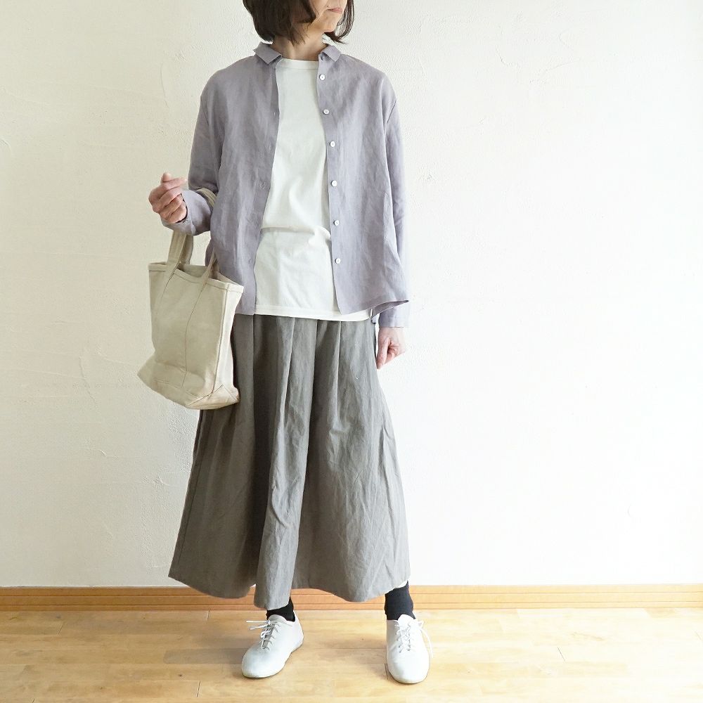Branch m‘.,ブランチエム,ナチュラル,30代,40代,50代,60代,リネン,ゆったり,ブラウス,リネンブラウス,シャツ,リネンシャツ,長袖シャツ,衿付き,衿付きシャツ,シャツブラウス,通勤,フォーマル, 