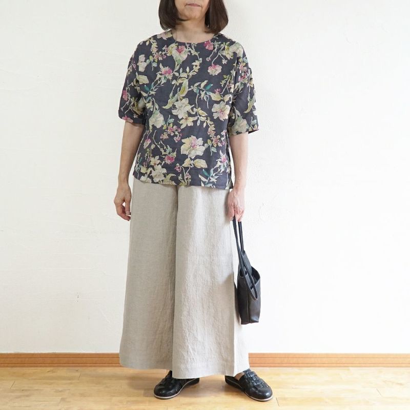 Branch m‘.,ブランチエム,ナチュラル,30代,40代,50代,60代,リネン,ゆったり,ブラウス,プルオーバー,リネンブラウス,５分袖,５分袖プルオーバー,プルオーバーブラウス,花柄,花柄ブラウス,