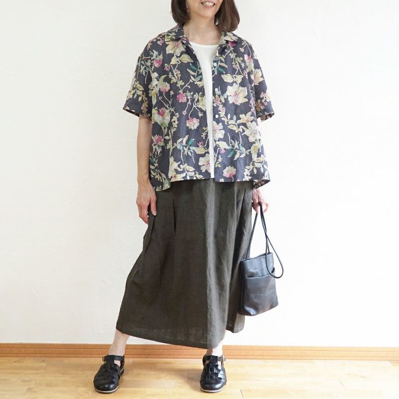 Branch m‘.,ブランチエム,ナチュラル,30代,40代,50代,60代,リネン,ゆったり,ブラウス,リネンブラウス,花柄,花柄ブラウス,オープンカラー,オープンカラーシャツ,リネンシャツ,開襟シャツ