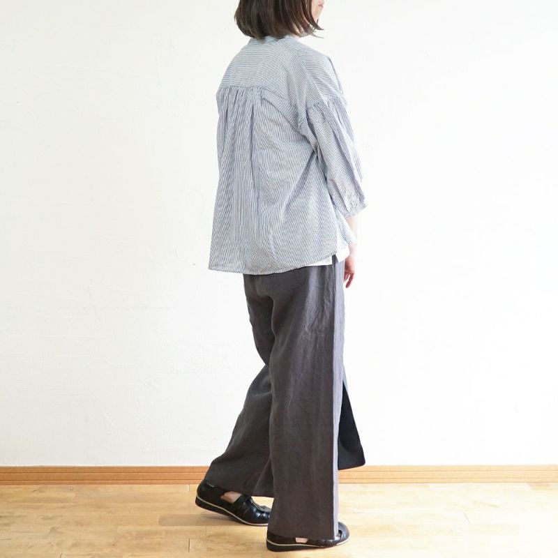 Branch m‘.,ブランチエム,ナチュラル,30代,40代,50代,60代,リネン,ゆったり,コットン,ブラウス,blouse,ギャザーブラウス,バンドカラー,バンドカラーブラウス,コットンリネン,コットンリネンブラウス,