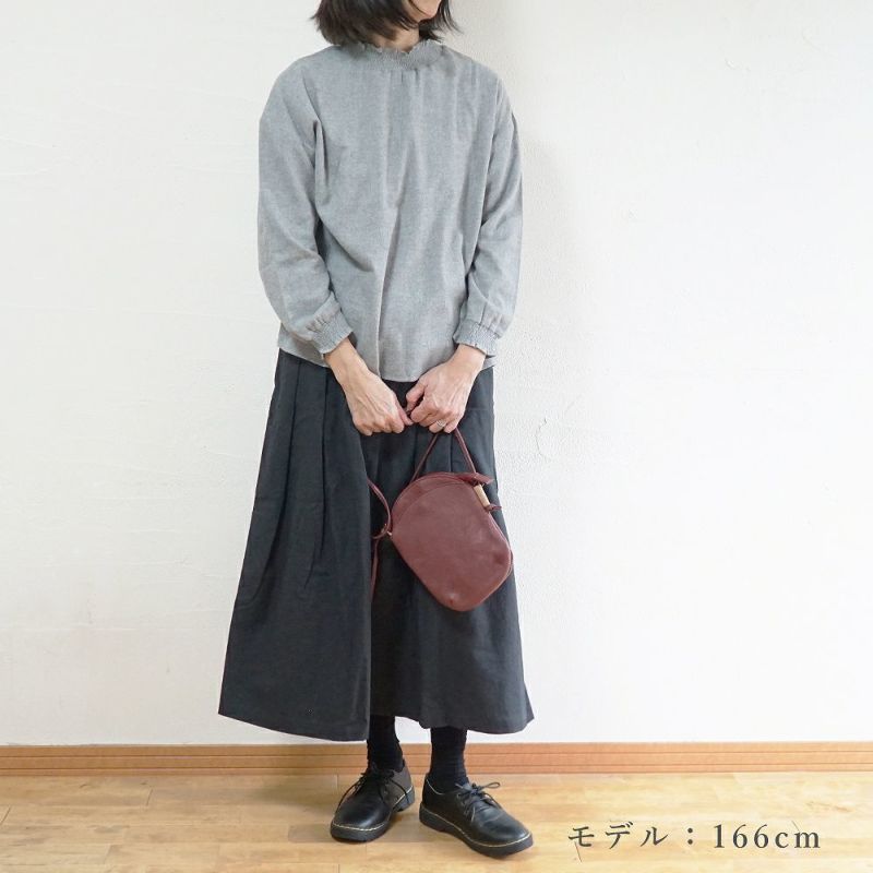 Branch m‘.,ブランチエム,ナチュラル,30代,40代,50代,60代,コットン,ゆったり,blouse,ブラウス,綿ブラウス,起毛ブラウス,フリル,フリルブラウス,シャーリング,シャーリングブラウス 