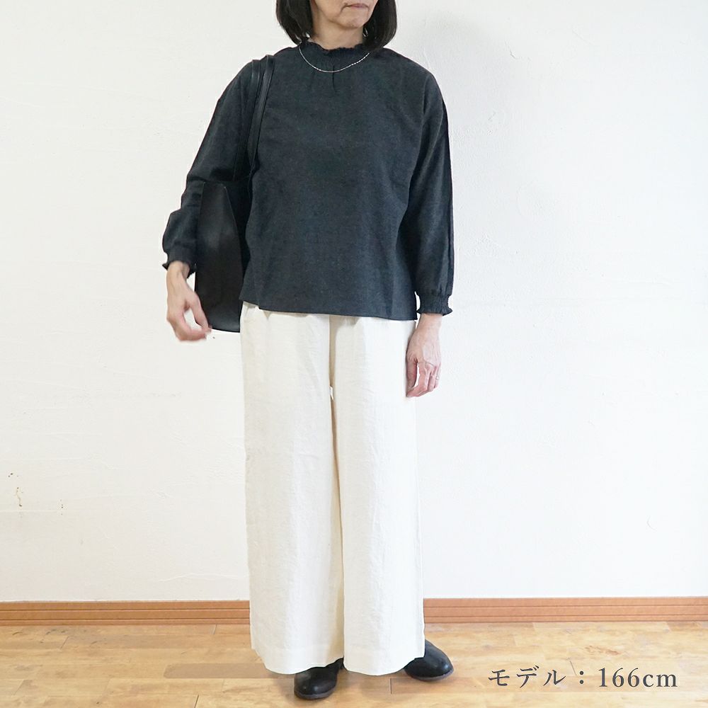 Branch m‘.,ブランチエム,ナチュラル,30代,40代,50代,60代,コットン,ゆったり,blouse,ブラウス,綿ブラウス,起毛ブラウス,フリル,フリルブラウス,シャーリング,シャーリングブラウス 