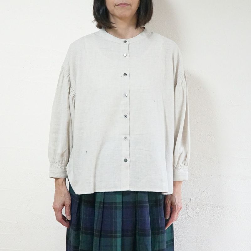 Branch m‘.,ブランチエム,ナチュラル,30代,40代,50代,60代,コットン,ゆったり,blouse,ブラウス,綿ブラウス,起毛ブラウス,シャーリング,シャーリングブラウス,バンドカラー,バンドカラーブラウス,スタンドカラー,スタンドカラーブラウス,羽織,羽織ブラウス