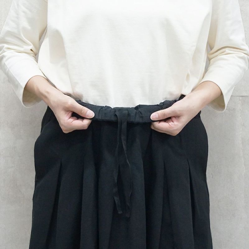 Branch m‘.,ブランチエム,ナチュラル,30代,40代,50代,60代,コットン,ゆったり,綿,skirt,スカート,タックスカート,タックフレアスカート,綿スカート,フレアスカート