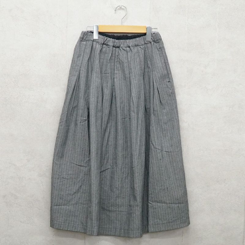 Branch m‘.,ブランチエム,ナチュラル,30代,40代,50代,60代,コットン,ゆったり,綿,skirt,スカート,タックスカート,タックフレアスカート,綿スカート,フレアスカート