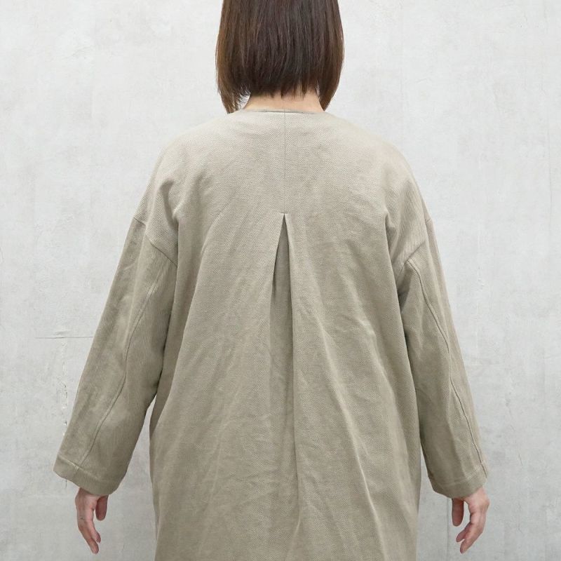 Branch m‘.,ブランチエム,ナチュラル,30代,40代,50代,60代,コットン,ゆったり,コート,ノーカラー,ノーカラーコート,ライトアウター,ライトコート,コットンリネンウール,ロングコート,クルーネック,クルーネックコート 