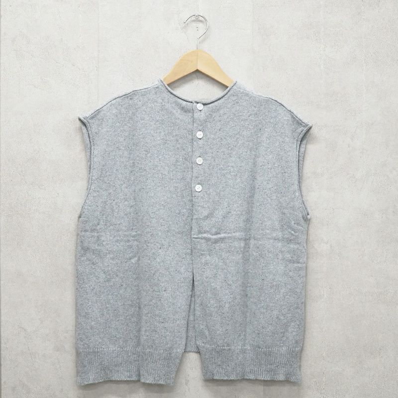 Branch m‘.,ブランチエム,ナチュラル,30代,40代,50代,60代,綿,ゆったり,コットン,ニット,ニットベスト,ベスト,ウール混,重ね着,レイヤードコーデ,レイヤード,