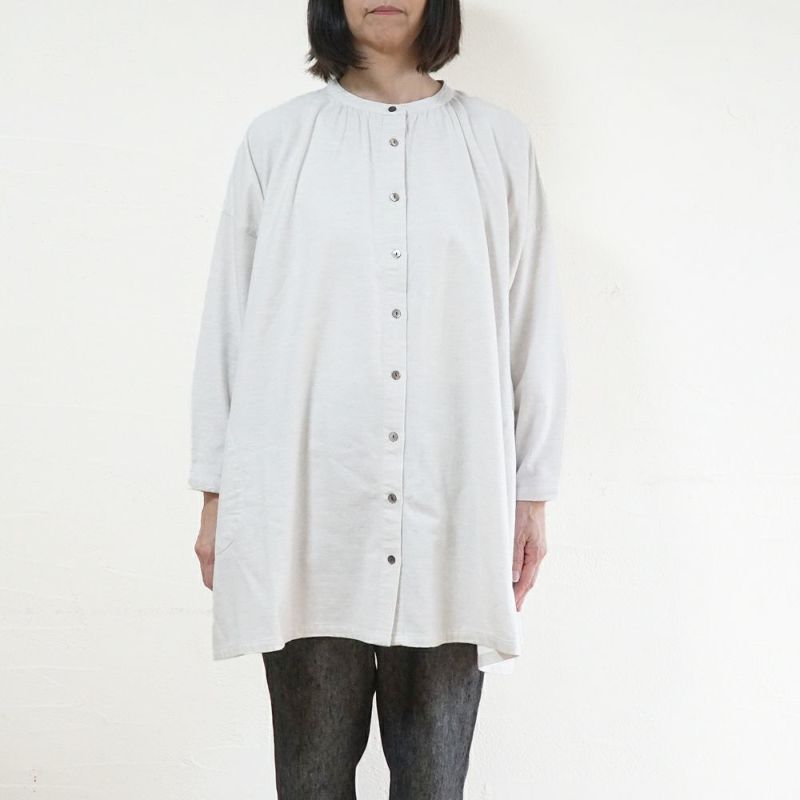 Branch m‘.,ブランチエム,ナチュラル,30代,40代,50代,60代,コットン,ゆったり,blouse,ブラウス,綿ブラウス,綿ウール,コットンウール,チュニック,ギャザーチュニック,羽織チュニック,ライトアウター,カーディガン,チュニックブラウス 