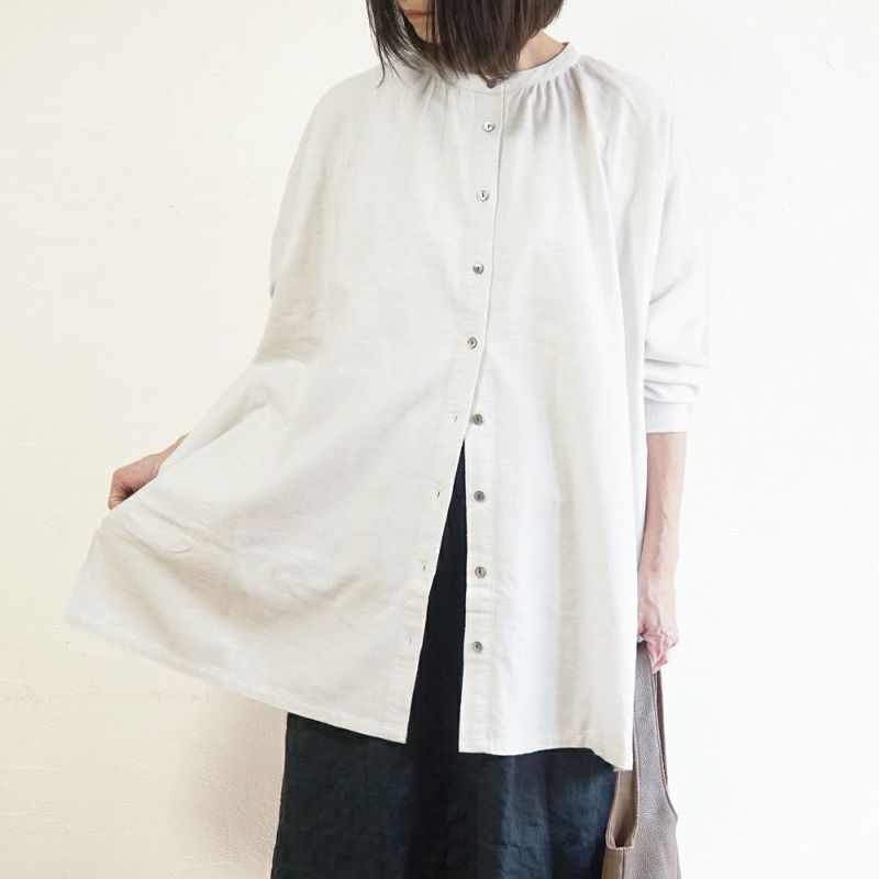 Branch m‘.,ブランチエム,ナチュラル,30代,40代,50代,60代,コットン,ゆったり,blouse,ブラウス,綿ブラウス,綿ウール,コットンウール,チュニック,ギャザーチュニック,羽織チュニック,ライトアウター,カーディガン,チュニックブラウス 