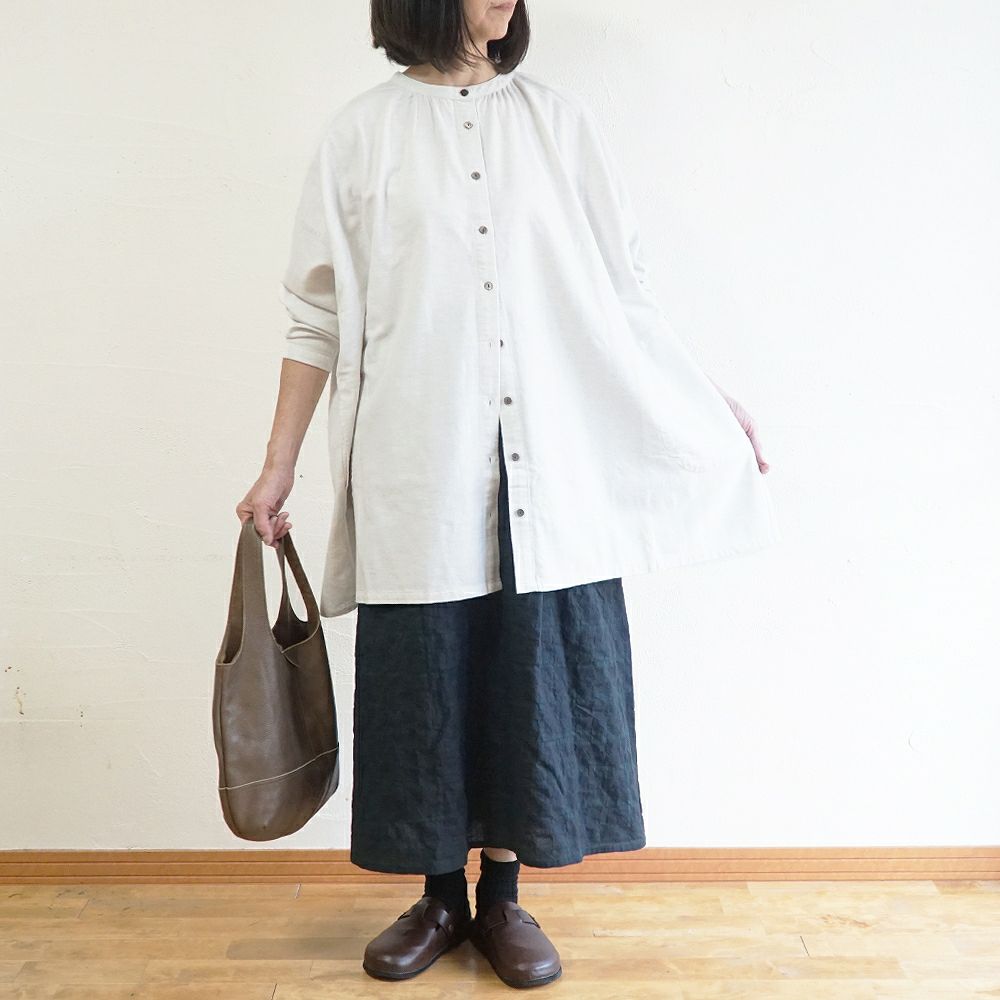 Branch m‘.,ブランチエム,ナチュラル,30代,40代,50代,60代,コットン,ゆったり,blouse,ブラウス,綿ブラウス,綿ウール,コットンウール,チュニック,ギャザーチュニック,羽織チュニック,ライトアウター,カーディガン,チュニックブラウス 