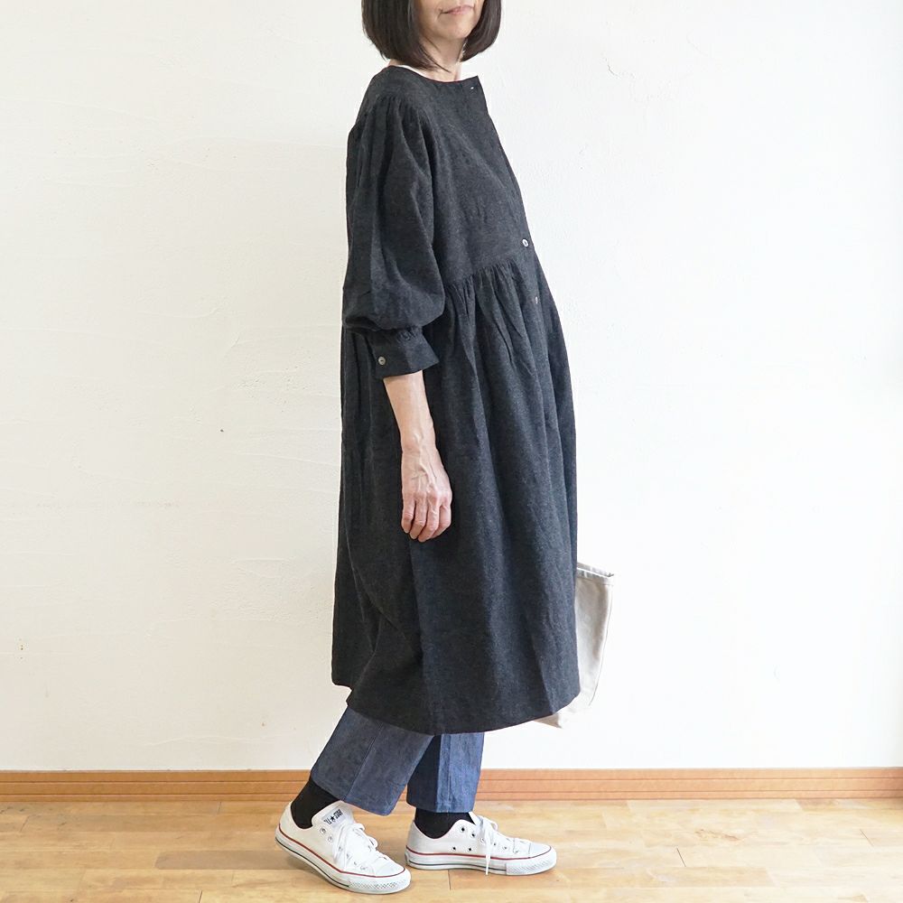 Branch m‘.,ブランチエム,ナチュラル,30代,40代,50代,60代,コットン,ゆったり,blouse,ブラウス,綿ブラウス,綿ウール,コットンウール,ワンピース,ギャザーワンピース,羽織ワンピース,ライトアウター,カーディガン,起毛ワンピース