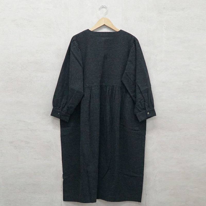 Branch m‘.,ブランチエム,ナチュラル,30代,40代,50代,60代,コットン,ゆったり,blouse,ブラウス,綿ブラウス,綿ウール,コットンウール,ワンピース,ギャザーワンピース,羽織ワンピース,ライトアウター,カーディガン,起毛ワンピース