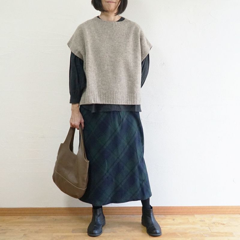 Branch m‘.,ブランチエム,ナチュラル,30代,40代,50代,60代,ウール,ゆったり,knit,ニット,ベスト,ニットベスト,ドロップベスト,SO,エスオー,