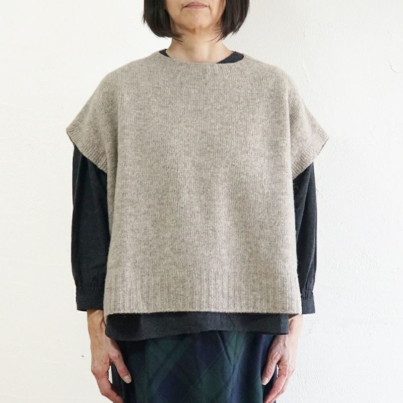 Branch m‘.,ブランチエム,ナチュラル,30代,40代,50代,60代,ウール,ゆったり,knit,ニット,ベスト,ニットベスト,ドロップベスト,SO,エスオー,