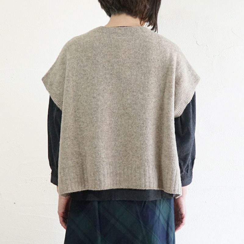 Branch m‘.,ブランチエム,ナチュラル,30代,40代,50代,60代,ウール,ゆったり,knit,ニット,ベスト,ニットベスト,ドロップベスト,SO,エスオー,