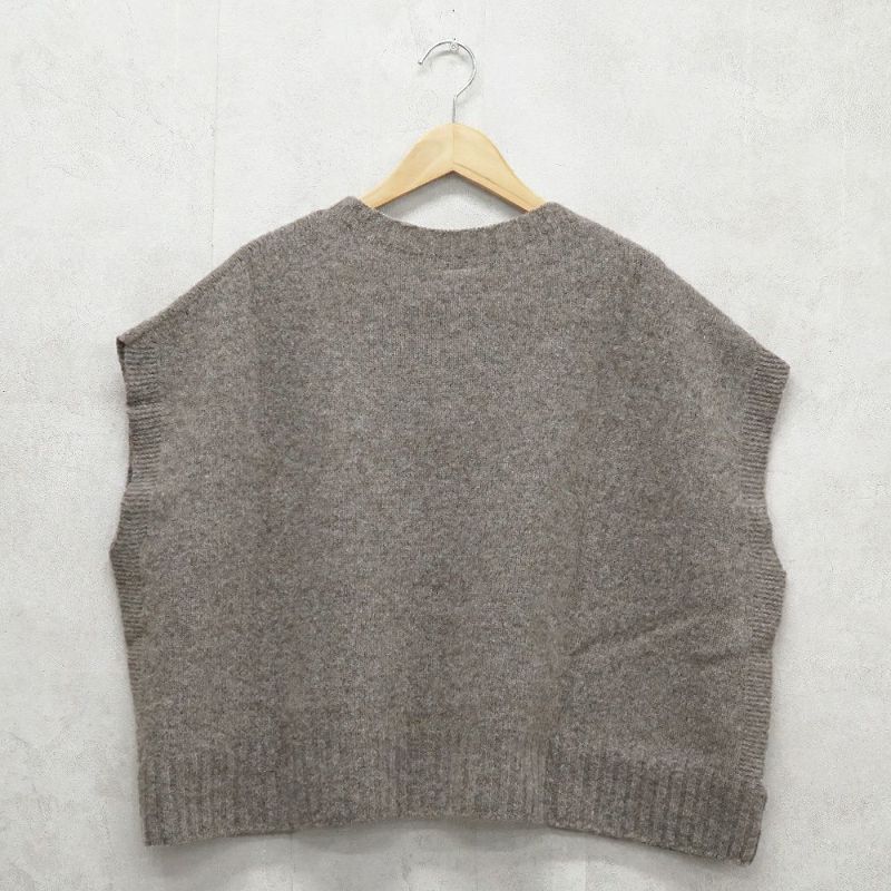 Branch m‘.,ブランチエム,ナチュラル,30代,40代,50代,60代,ウール,ゆったり,knit,ニット,ベスト,ニットベスト,ドロップベスト,SO,エスオー,