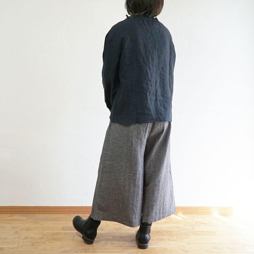 Branch m‘.,ブランチエム,ナチュラル,30代,40代,50代,60代,リネン,ゆったり,ブラウス,リネンブラウス,フリルブラウス,プルオーバー,プルオーバーブラウス,フリル