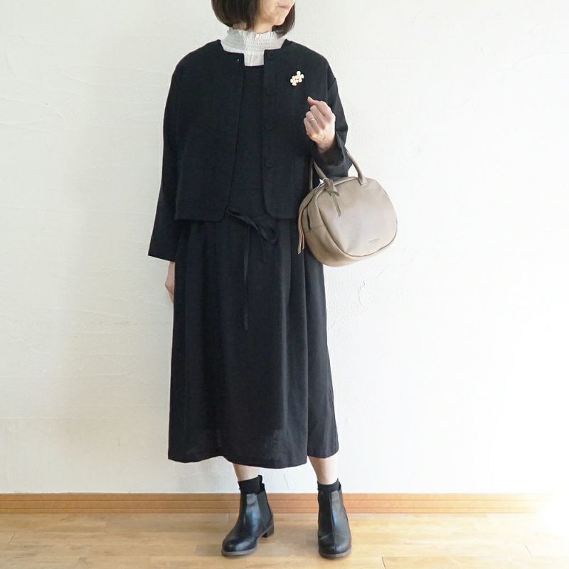 Branch m‘.,ブランチエム,ナチュラル,30代,40代,50代,60代,リネン,ゆったり,ジャケット,リネンジャケット,クルーネックジャケット,ノーカラージャケット,ショート丈,ショートジャケット,フォーマル,オケージョン,セットアップ